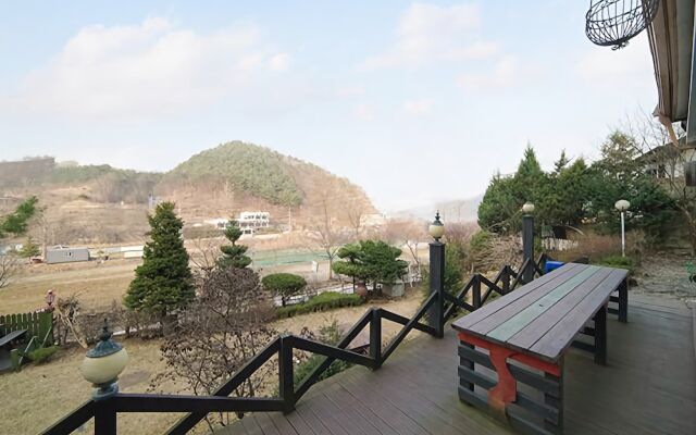 Gapyeong River&mountain Pension