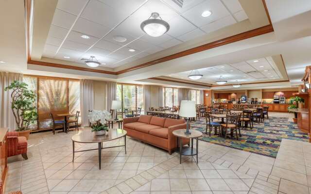 Best Western Plus Kendall Hotel & Suites