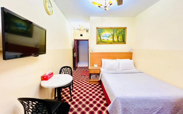 Al Ahrar Hotel