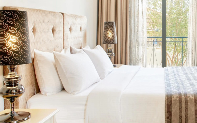 Dioni Boutique Hotel