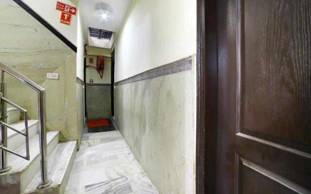 OYO 65163 Mahalaxmi Deluxe