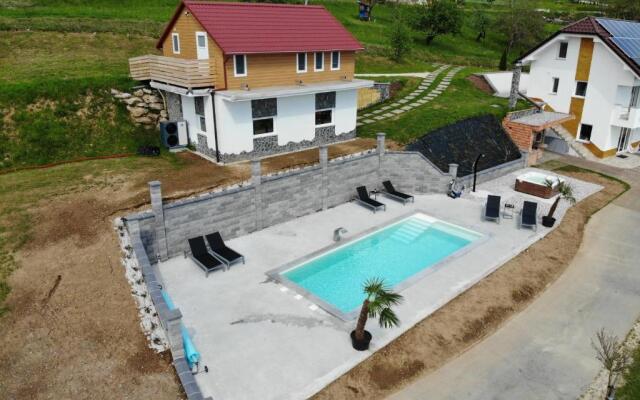 Three Stars Luxury House ART-PE with pool and SPA pool
