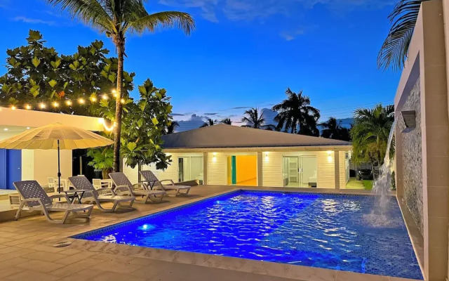 Zaba Beach House