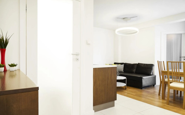 Contemporary Apartment Pilsudskiego Str.