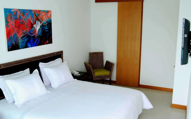 Travelers Suites Orange Cartagena