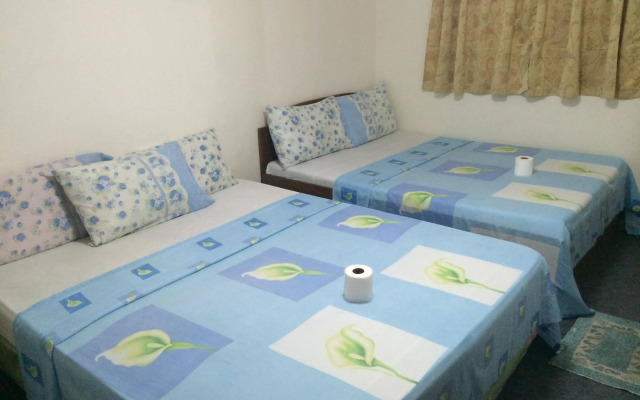 RG Travellers Inn