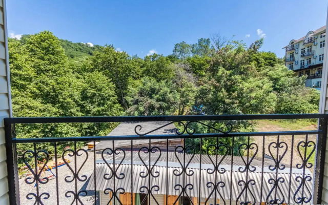 Guest House Sura