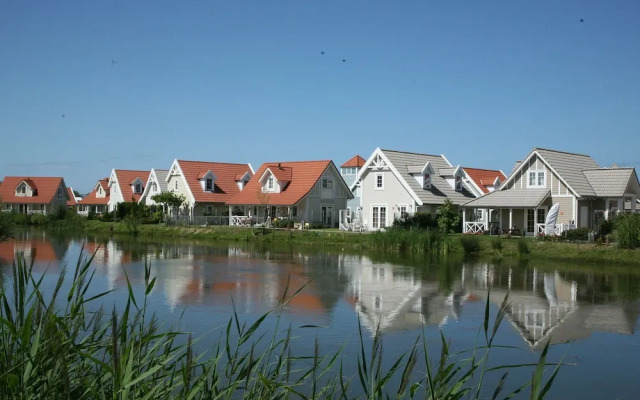 Detached Villa With a Terrace Near the Beach