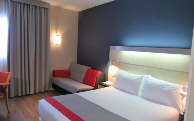 Holiday Inn Express Barcelona - Sant Cugat by IHG