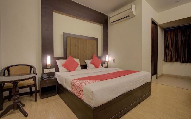 OYO 26196 Hotel Vip Regency