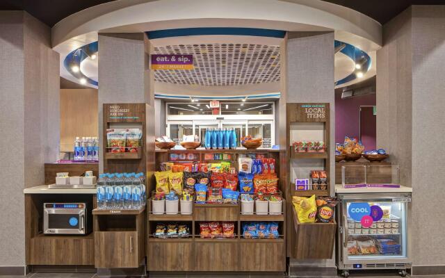 Tru by Hilton Oxford