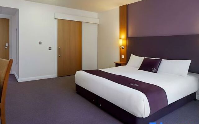 Premier Inn Edinburgh Airport (M9, Jct1)