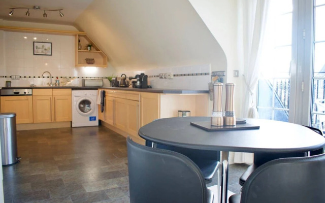 Luxury Penthouse Apartment, Edinburgh, Sleeps 4