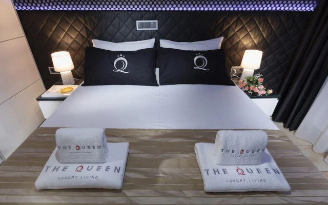 The Queen Luxury Apartmen-Villa Vittoria