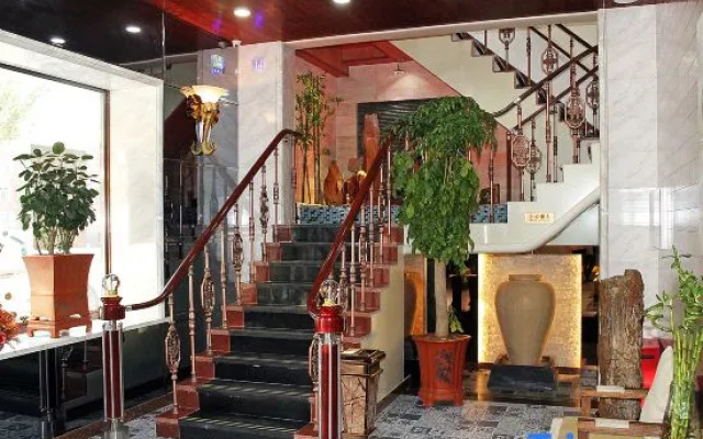 Yishi Yijia Theme Apartment Hotel Qiqihar Zhanqian South Main Street