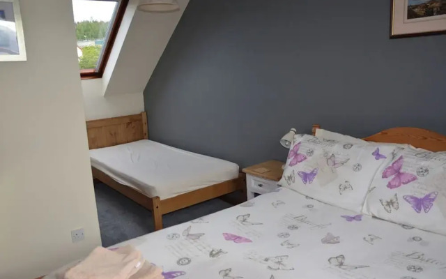 Cozy Aultbea Apartment With Sea View