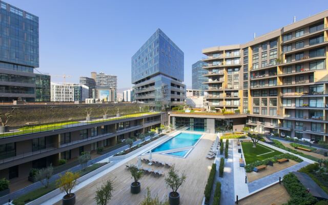 Luxury Residence with Indoor Pool & GYM