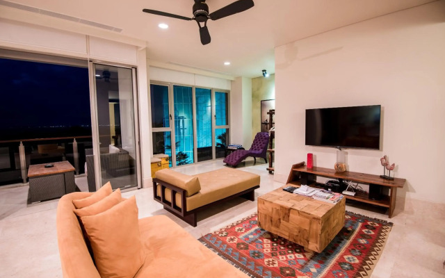 Luxury Apartment at AYANA Residences