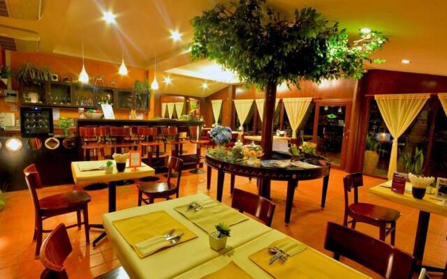 Natural Wing Health Spa & Resort