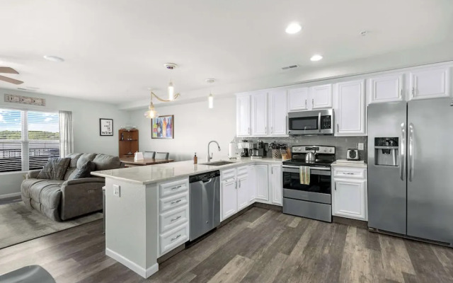 Seascape Cove Waterfront!