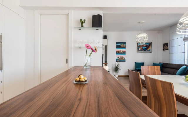 Penthouse with roof terrace