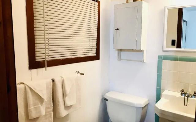 Lake Sparrow Guest House Inc