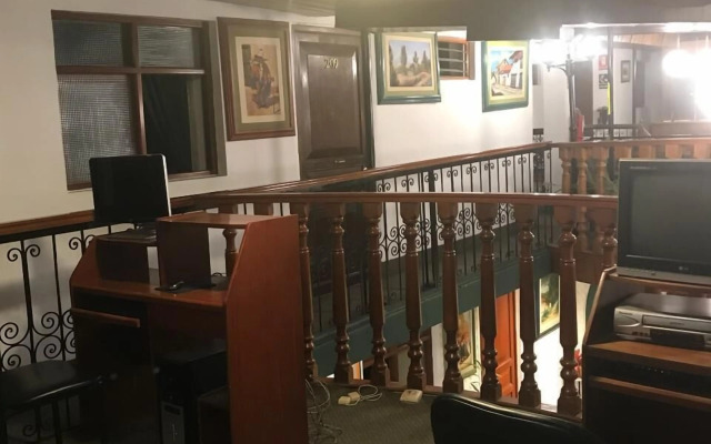 Hostal Santa Apolonia