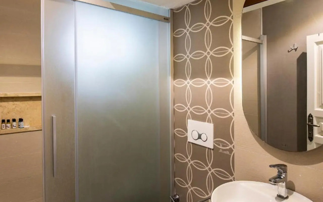Monat Otel Alacati