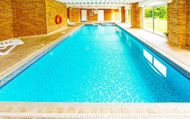 Crofton House Hotel