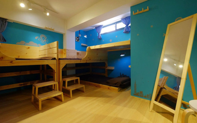 Leo ho Hostel