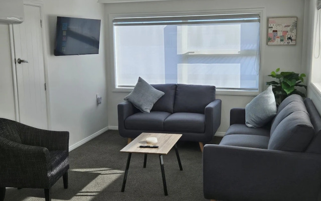 Redwood Apartments