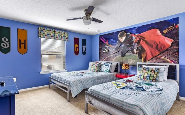 Special Offer Spacious Home With Pool!