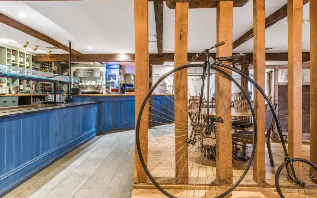 The Walhampton Arms