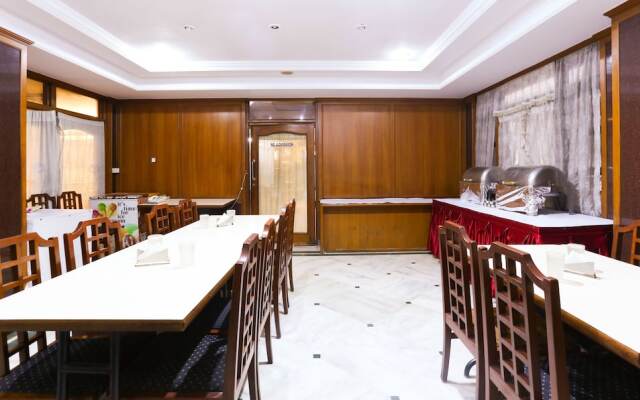 Treebo Trend Adarsh Inn Gandhi Nagar