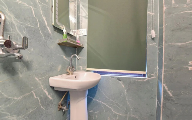 Fabhotel Silver Stay 04