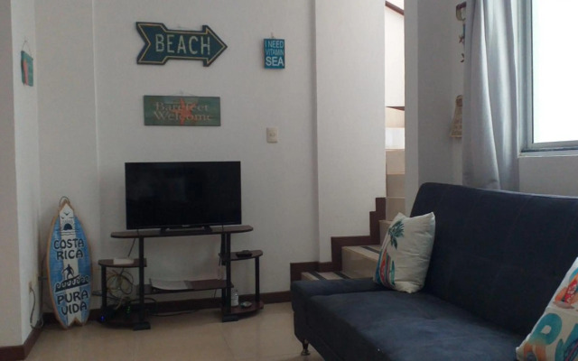 Pura Vida Condo