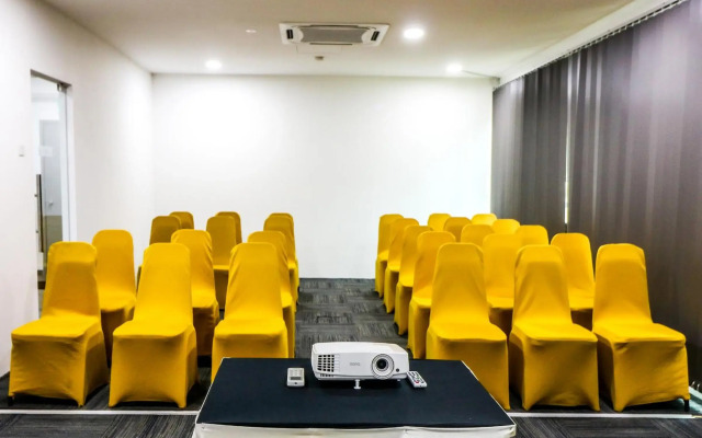 Lakeview Terrace Resort Pengerang