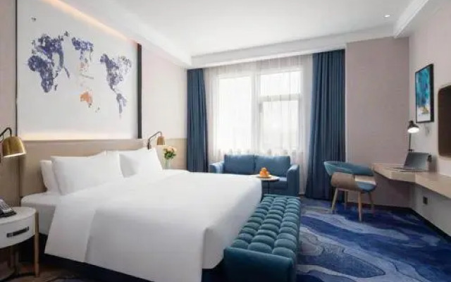 Kyriad Marvelous Hotel Shenzhen Airport Gushu Metro Station