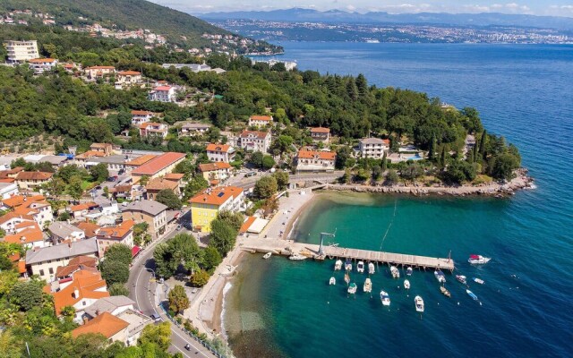 Amazing Home in Lovran With Wifi and 3 Bedrooms