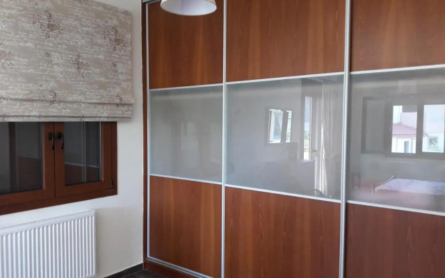 Ariadni's Maisonette