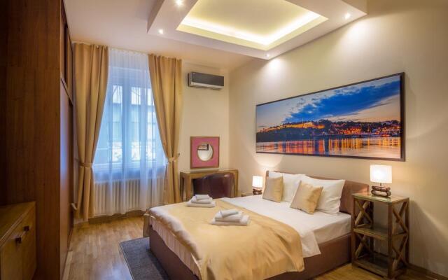 Feel Belgrade Superior Apartment