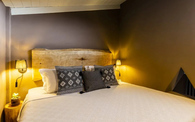 Avaton Suites & Villas