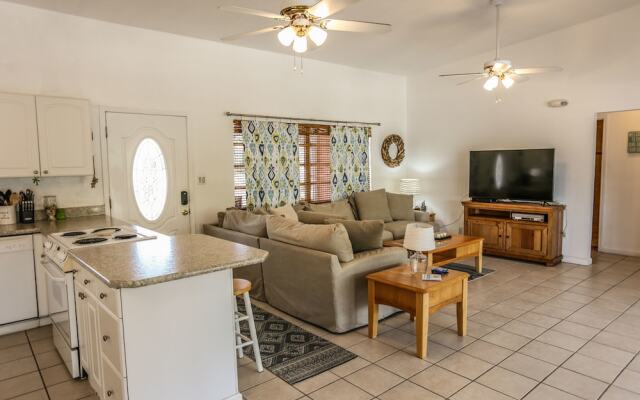 464 Washington Court - M