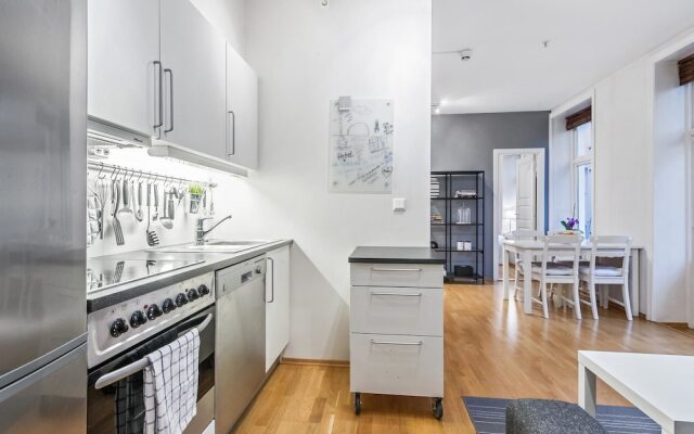 Modern Apartment In The City Center