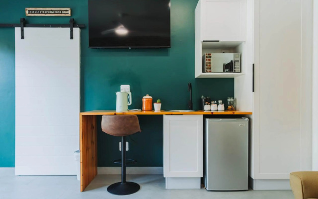 The Yellow Door Guesthouse