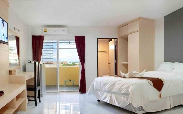 Grand Esie Service Apartment