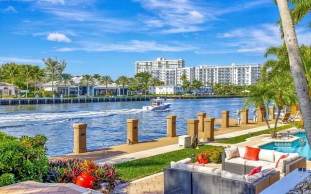 Serenity Villa Water Front