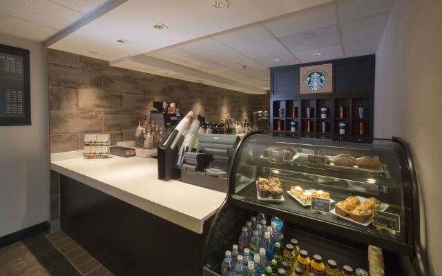 Hilton Kansas City Airport