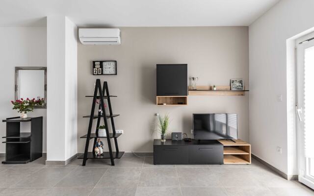 Apartments Villa Salona Sky