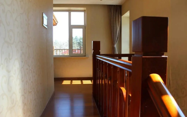 Changbai Mountain Hunting Resort Hotel